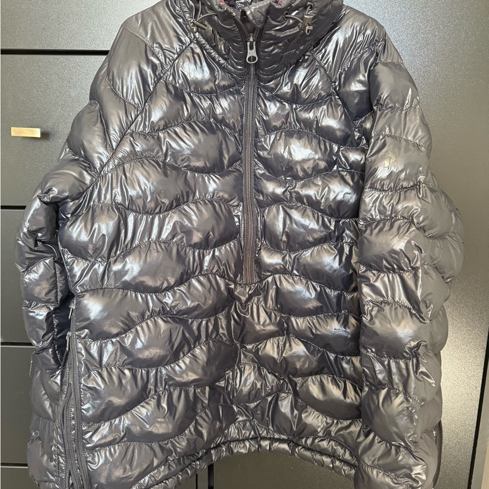 Peak Performance Glossy Black Puffer Jacket